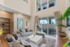 Luxury 4BR Townhouse Next to Disney Orlando 3201